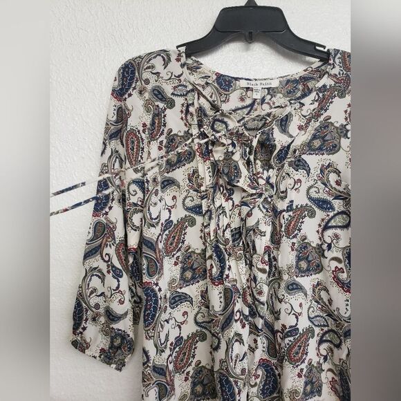 Black Rainn Paseley Blouse with Lace Up Tie and V panel on the back Size S - Picture 4 of 8